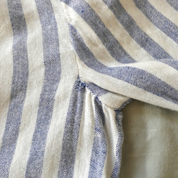 Alice + Olivia Long Sleeve Striped White & Blue Linen Blend Oversized Top XS - Picture 13 of 13